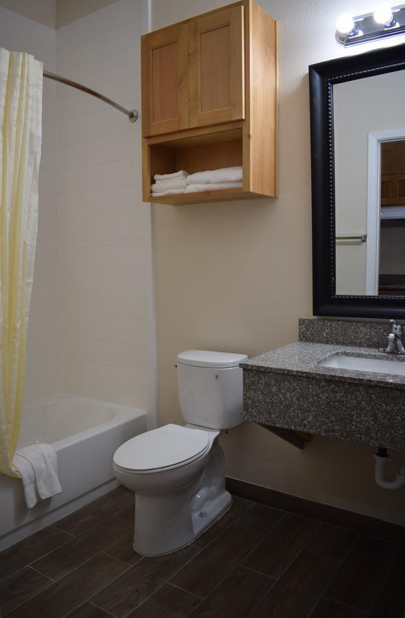 Texas Bungalows Hotel & Suites أوستن المظهر الخارجي الصورة
